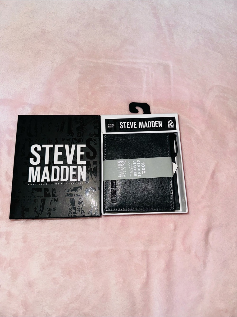 Steve Madden Black Leather Card & Key Holder Wallet